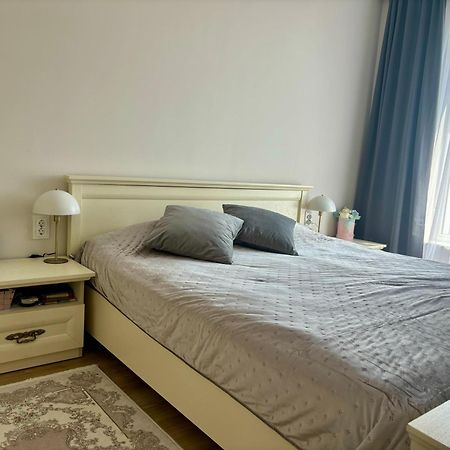 Triumph Apartment Burgas Bagian luar foto