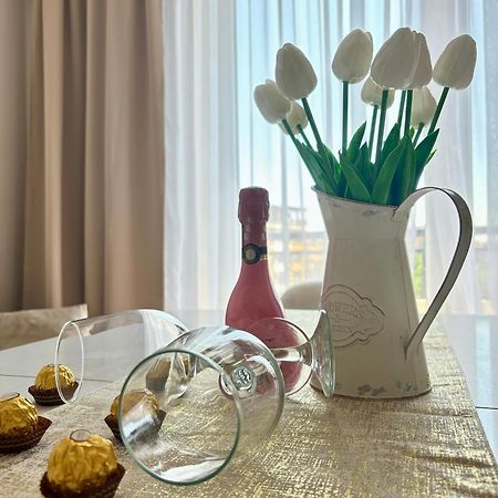 Triumph Apartment Burgas Bagian luar foto